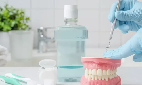 Diş Eti Hastalığı Tedavisi: Evde ve Klinik Ortamında Etkili Yöntemler - Milim Dental Hospital