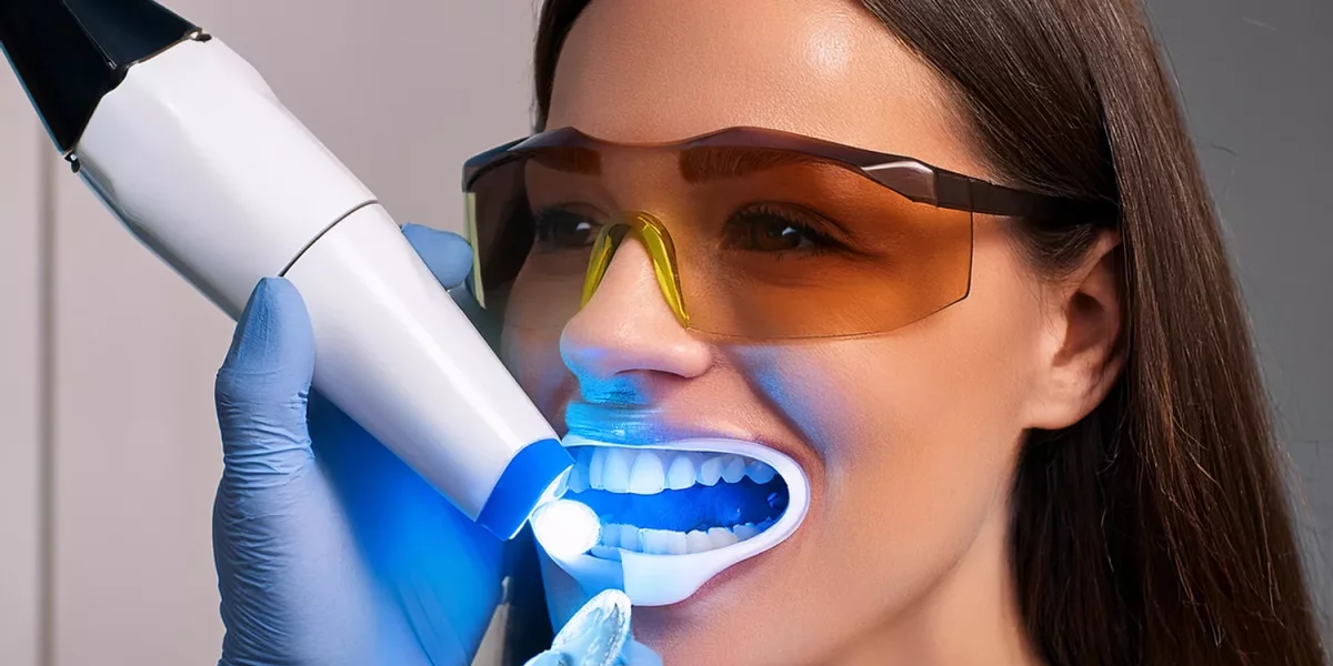 Philips Zoom ile Profesyonel Diş Beyazlatma: Tedavi Öncesi, Sırası ve Sonrasında Ne Beklemeli