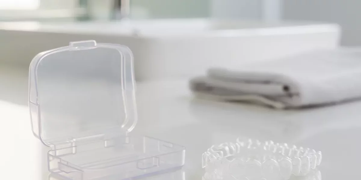 İnvisalign Sonrası Retainerlar Dahil Mi?