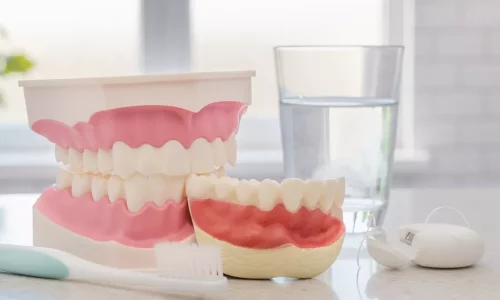 Diş Eti Hastalığı (Periodontal Hastalık): Göz Ardı Etmemeniz Gereken Erken Belirtiler - Milim Dental Hospital